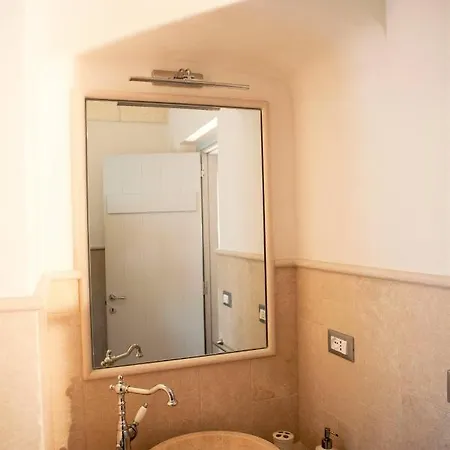 Vittoria فيلة *